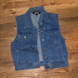 Denim vest button size small